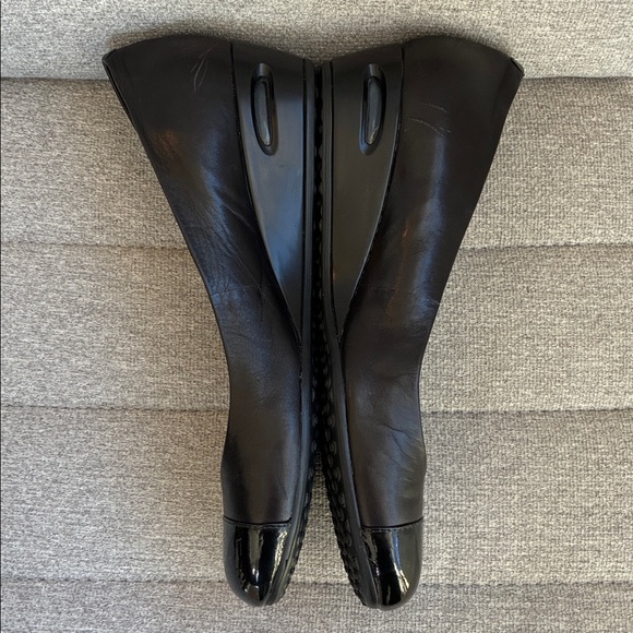 Cole Haan Nike Air (7B) Black Leather Wedge Ballerina Women's Shoes - Picture 3 of 13